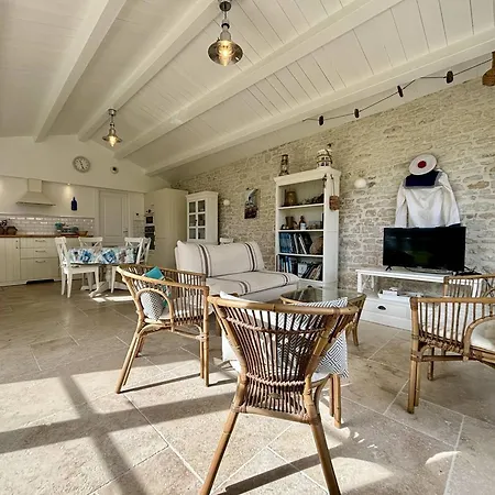 Chai Renove 3 Pieces, 4 Couchages, Jardin, Proche Plage Et Commerces - - Fr-1-246a-285 * La Brée-les-Bains